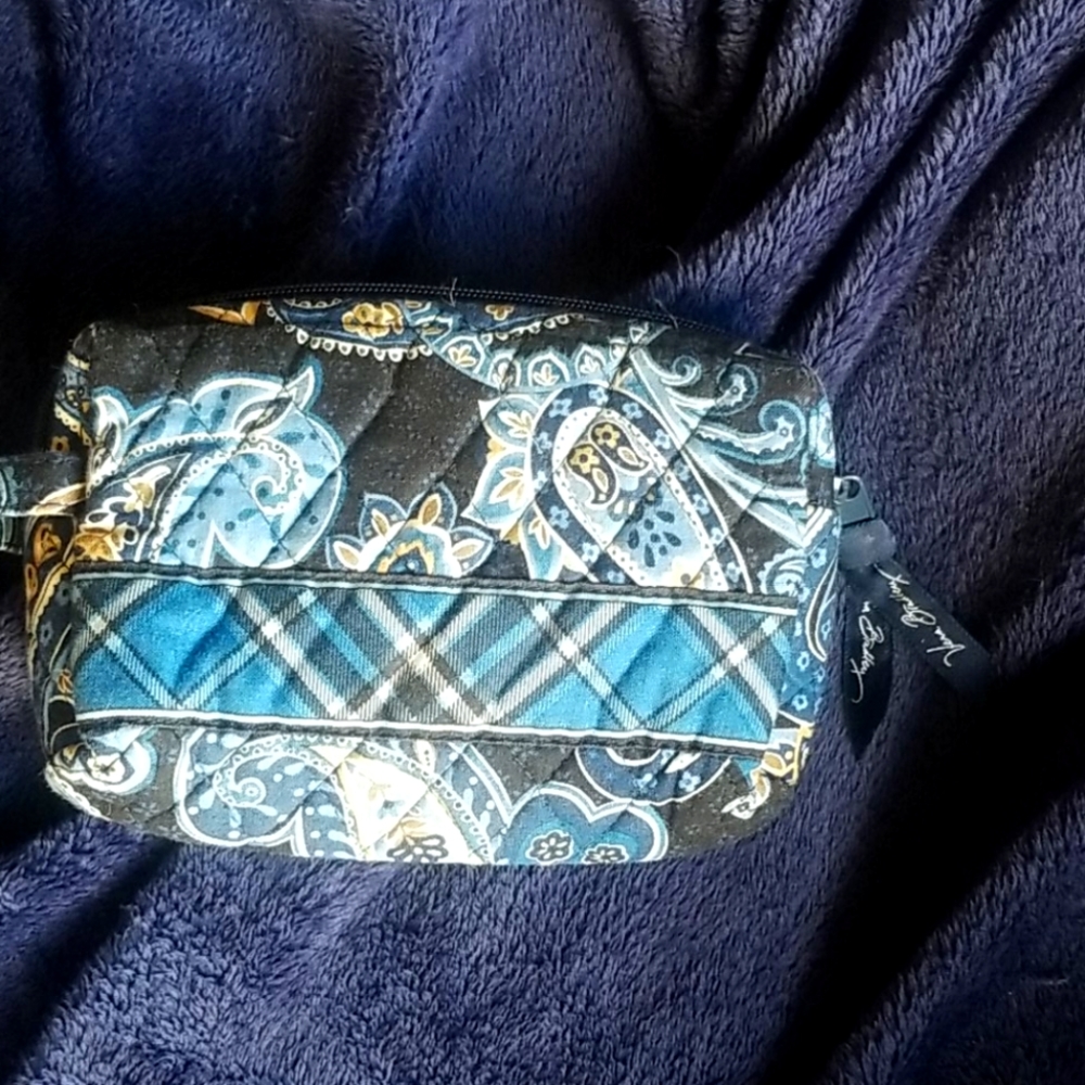 Small makeup case.